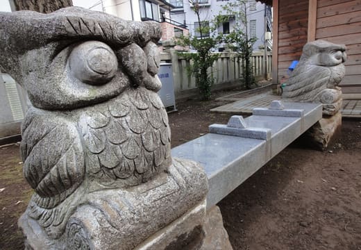 Stone owl carving in the grounds of Zoshigaya Kishimojin, a nod to its susuki owl charms